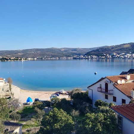 Apartmani Radic Rg Rogoznica  Esterno foto