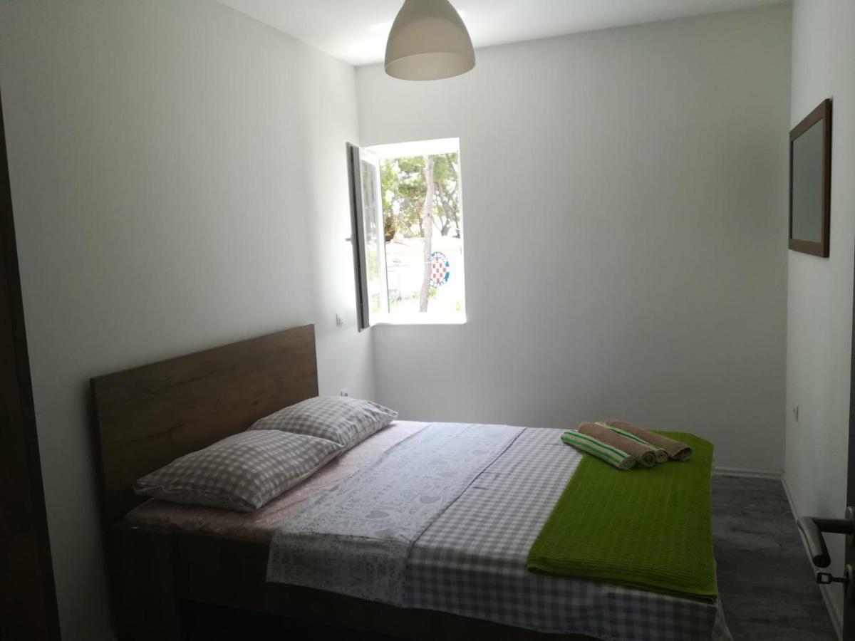 Apartmani Radic Rg Rogoznica  Esterno foto