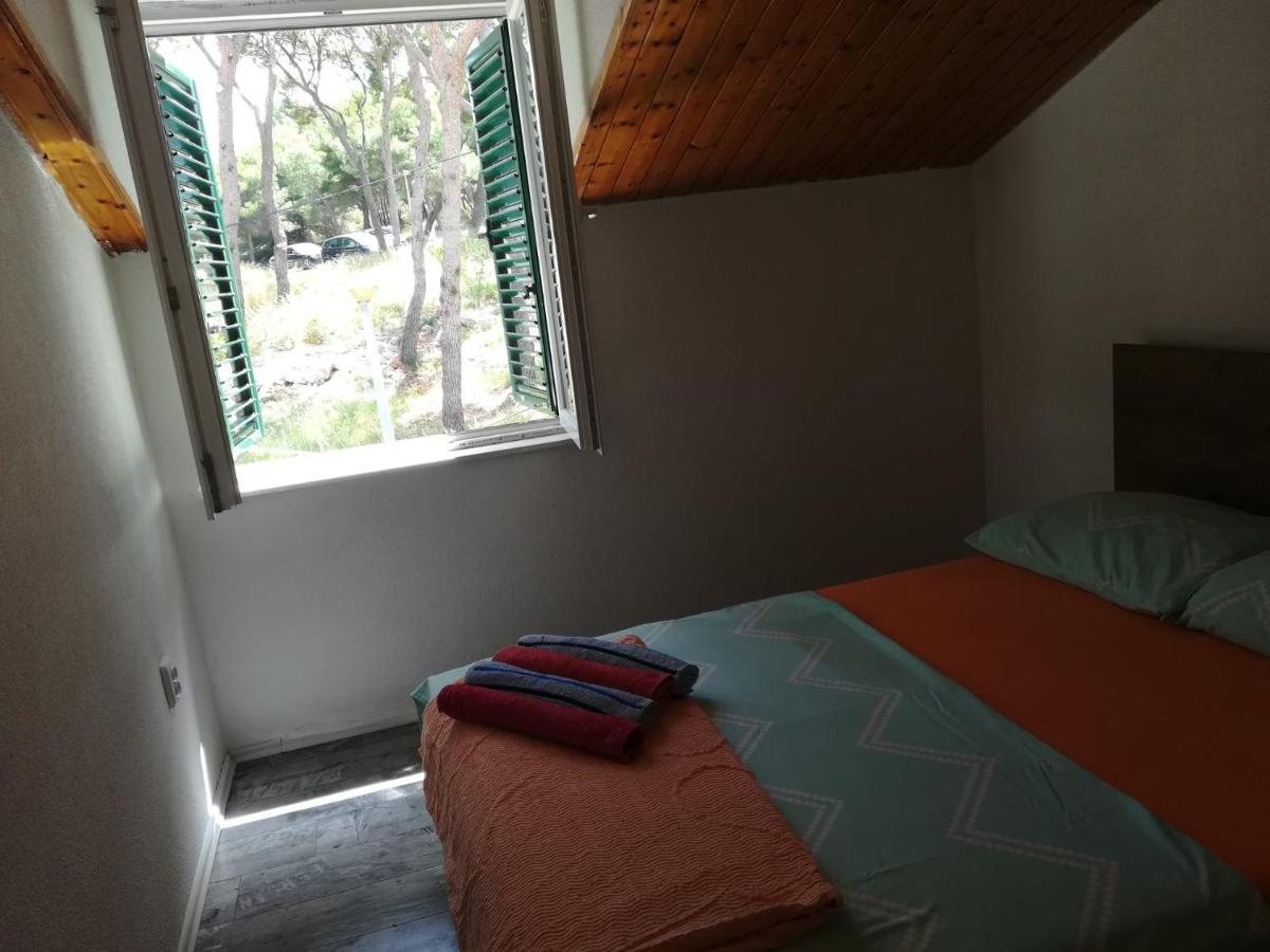 Apartmani Radic Rg Rogoznica  Esterno foto