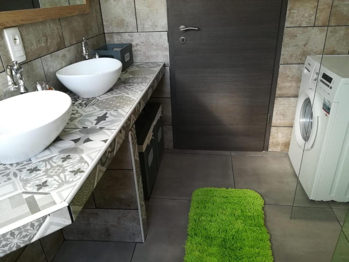 Apartmani Radic Rg Rogoznica  Esterno foto
