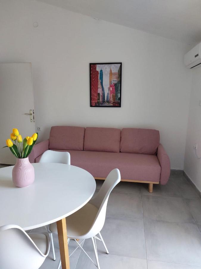 Apartmani Radic Rg Rogoznica  Esterno foto