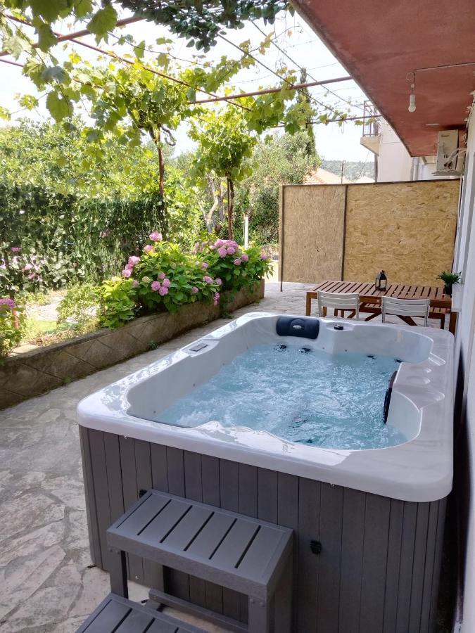 Apartmani Radic Rg Rogoznica  Esterno foto