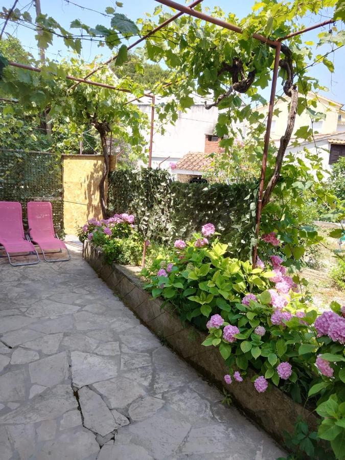 Apartmani Radic Rg Rogoznica  Esterno foto
